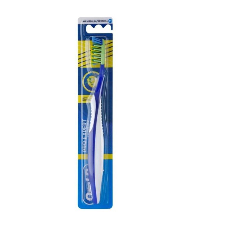 Oral-B Pro-Expert 3D Clean Brosse à dents souple